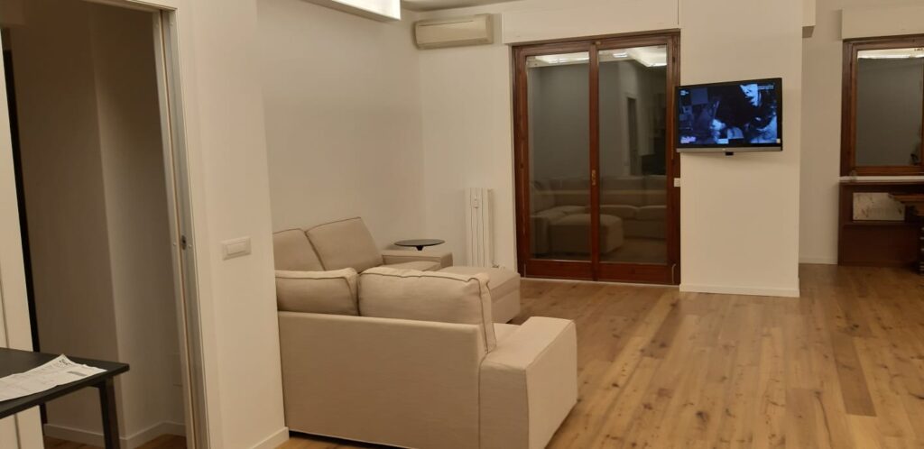Ristrutturazione feng shui appartamento Milano soggiorno